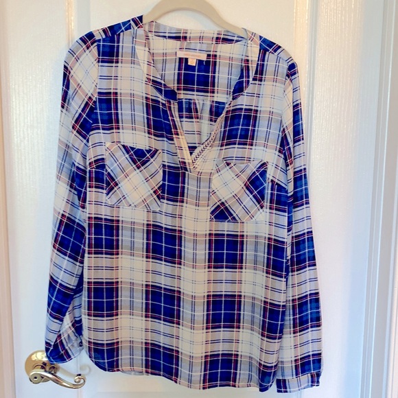 Skies Are Blue 100% polyester blouse from Stitch Fix. Size XS. - Picture 1 of 4